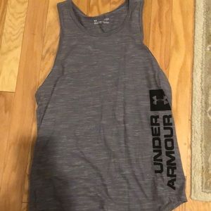 Under armor workout tank. XL